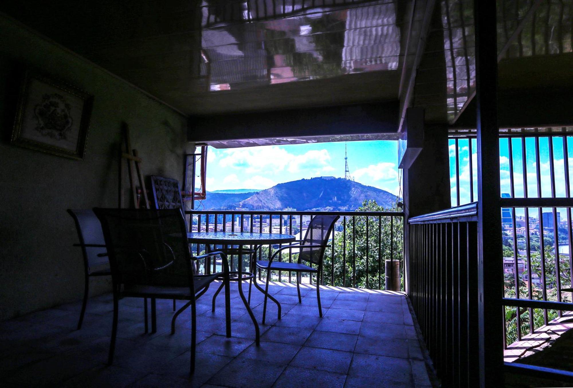 Tbilisi Tower Apartment Bagian luar foto